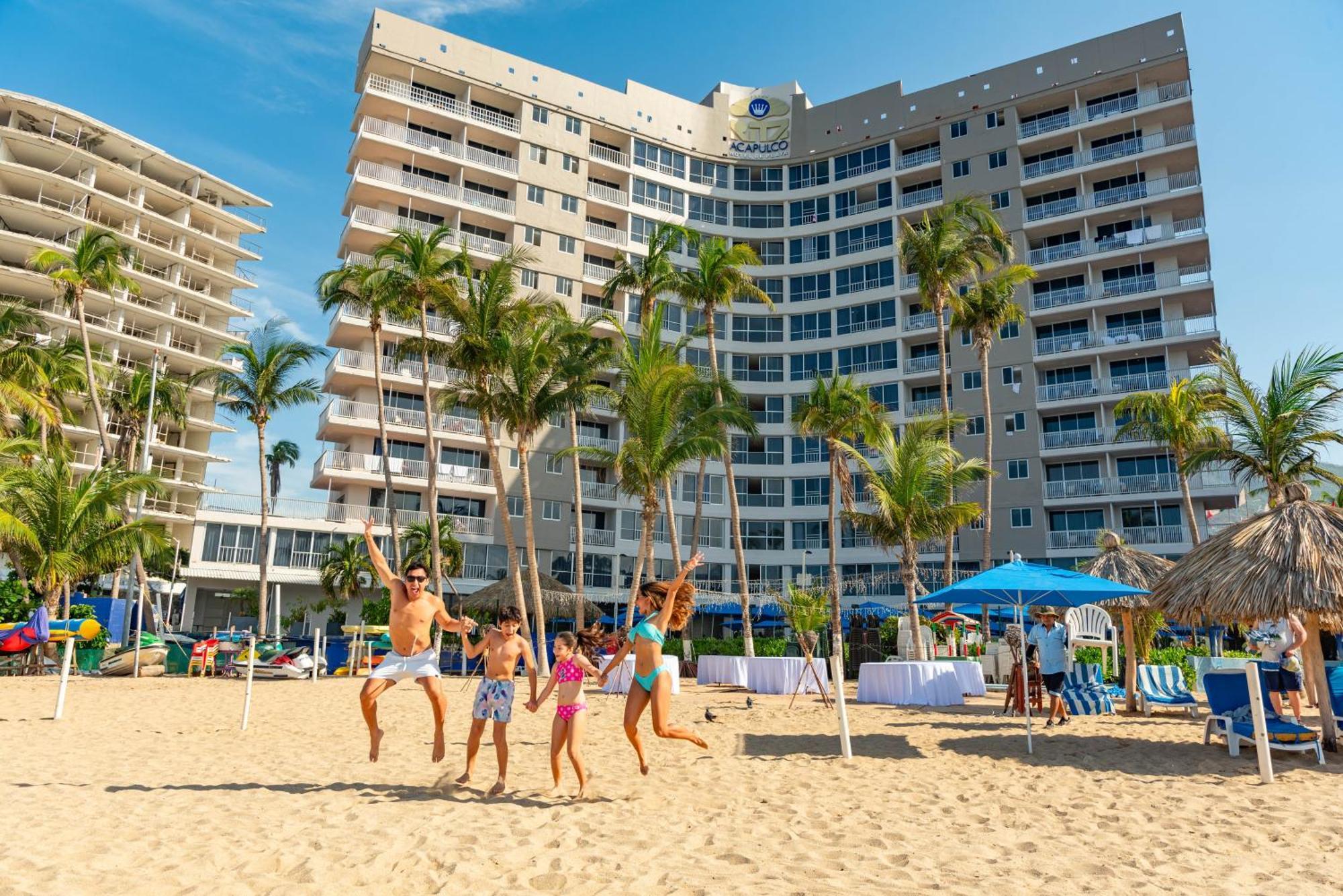 Ritz Acapulco All Inclusive Exterior photo The beach at the Hilton San Diego Bayfront